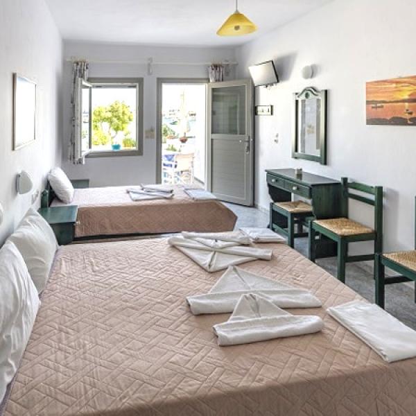 Avra's Rooms-Studios 03