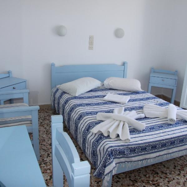 Avra's Rooms-Studios1